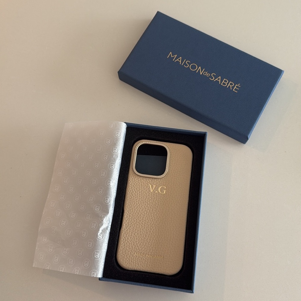 BRAND NEW Maison De Sabre Leather iPhone 16 Pro Case